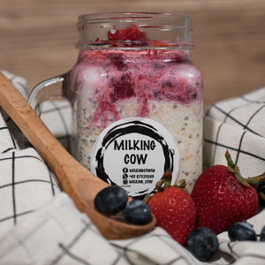Everything Berries Overnight Oats - milkingcowsg